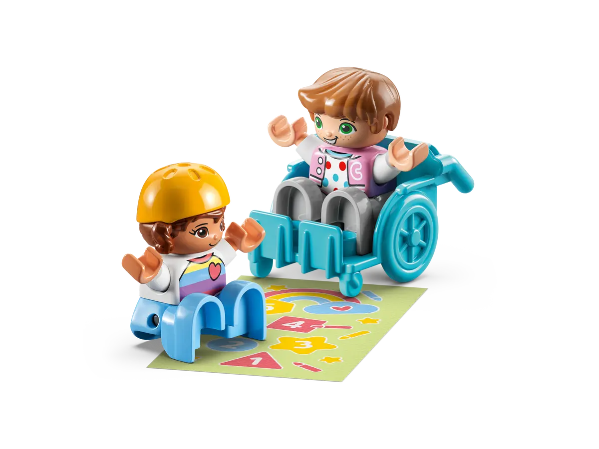 LEGO 10992 DUPLO - LIFE AT THE DAYCARE CENTER