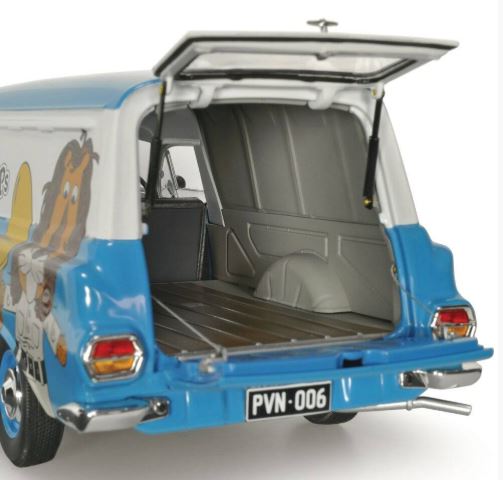 CLASSIC CARLECTABLES 1:18 HOLDEN EH PANEL VAN - STREETS - TASTES OF AUSTRALIA #6