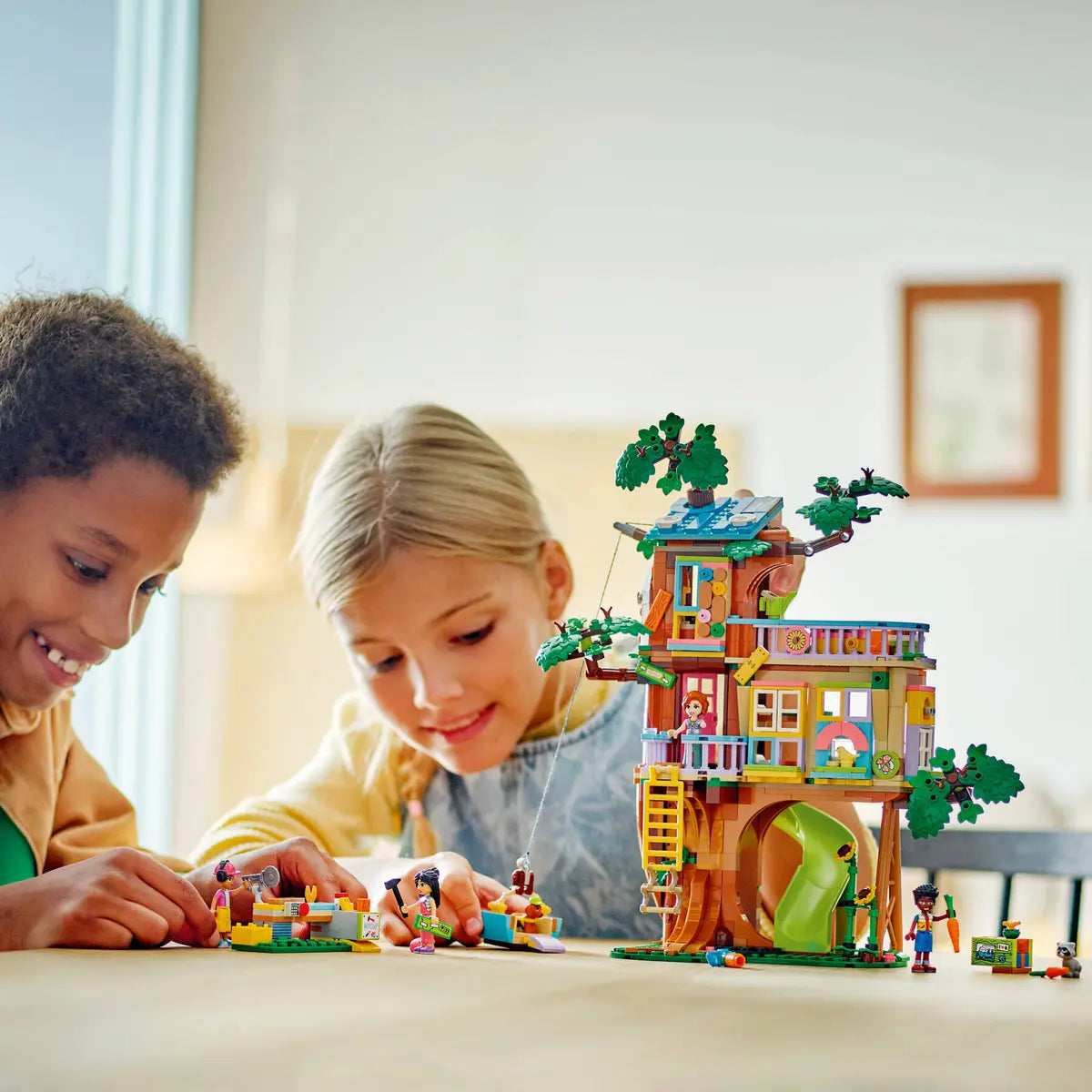 LEGO FRIENDS 42652 FRIENDSHIP TREE HOUSE HANGOUT