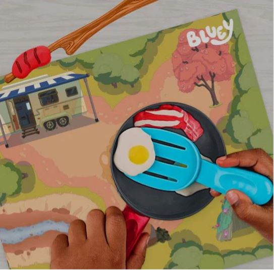 PLAY-DOH BLUEY CAMPING PLAYSET