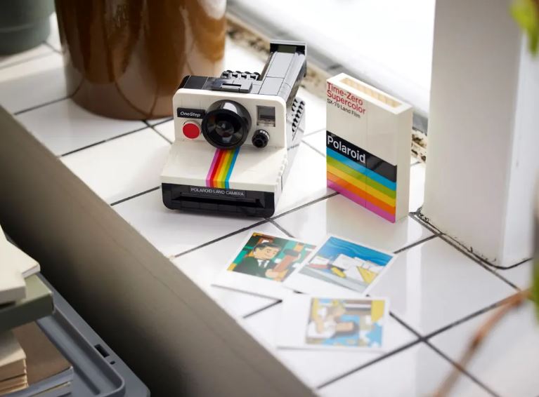 LEGO 21345 POLAROID ONESTEP SX-70 CAMERA