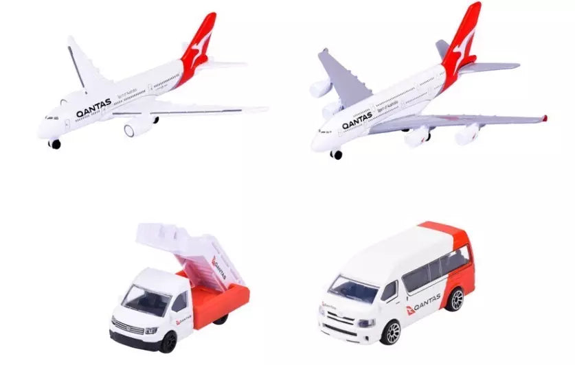 MAJORETTE QANTAS PLANE AND VEHICLE ASSORTMENT