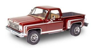 REVELL 76 CHEVY SPORTS STEPSIDE PICKUP TRUCK