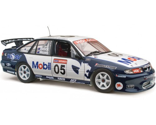 CLASSIC CARLECTABLES 1:18 HOLDEN VR COMMODORE - 1996 BATHURST